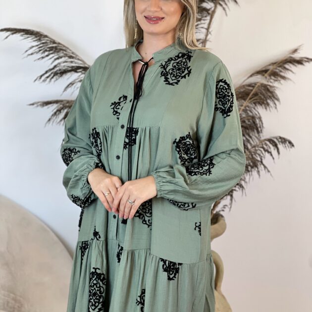 robe over size